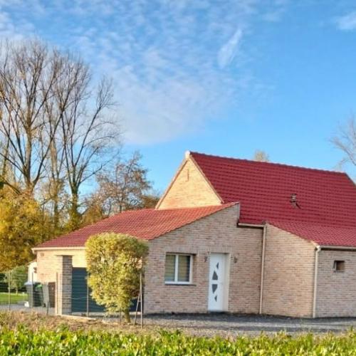 Maison de campagne individuelle située au calme et proche de