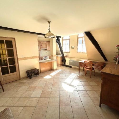 Centre ville appartement T2 dans résidence sécurisée avec as