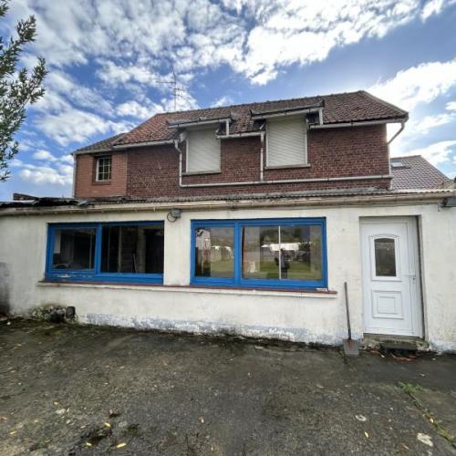 Proche A23, beau potentiel pour cette maison à rénover dével