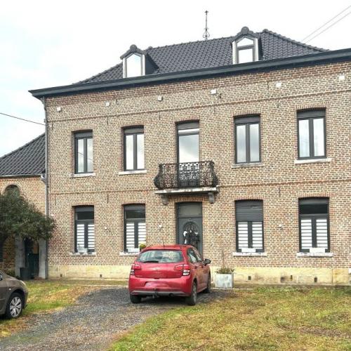 Maison de style Bourgeoise entièrement rénovée située au coe