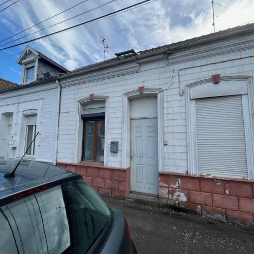 Maison 1930 mitoyenne développant 60m2 de superficie et bâti