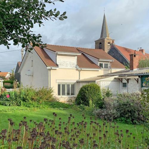 Maison de campagne située au coeur du village bénéficiant de