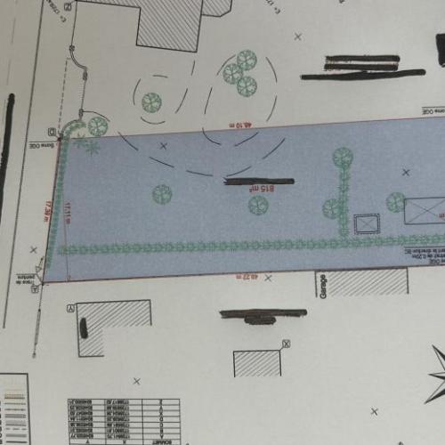 Terrain en zone constructible de 815m2 situé proche accès au