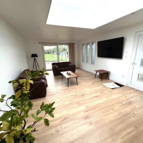 Maison de campagne rénovée développant 139m2 et bâtie sur un