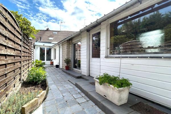Maison de ville mitoyenne de 86m2 en excellent état bâtie su