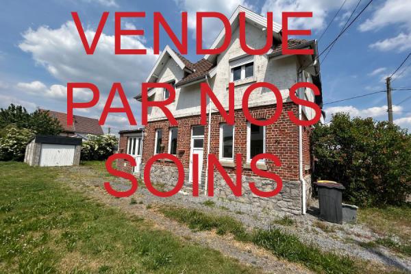 Maison semi individuelle des années 20 bâtie sur 352 m2 de t