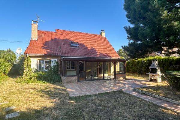 Pavillon individuel de 153m2 bâti sur une parcelle de 1941m2