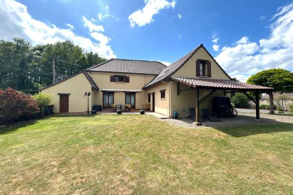 Maison de campagne individuelle avec charme et cachet bâtie 