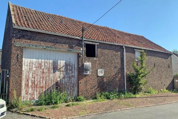 Belle grange individuelle à rénover complétement !!