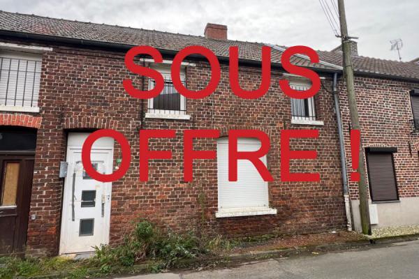Maison mitoyenne à rénover d'une superficie de 105m2 environ