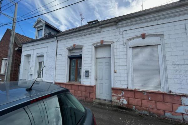 Maison 1930 mitoyenne développant 60m2 de superficie et bâti