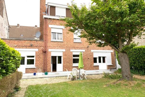 Hyper centre, maison de ville de 218m2 habitables sur 3 nive