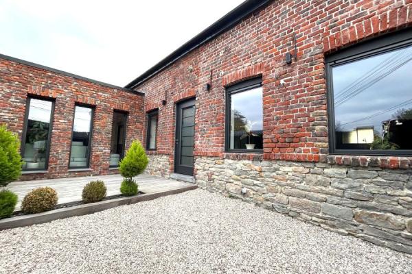 Très belle rénovation, charme et cachet pour cette longère i