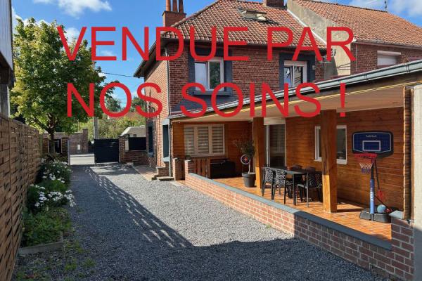 Maison semi individuelle rénovée avec gout, développant 125m