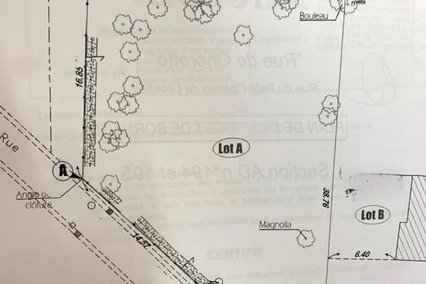 Terrain à bâtir situé dans une rue calme limite Lecelles ! 
