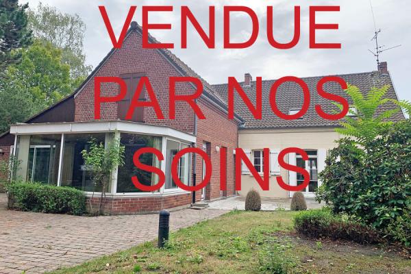 Beau volume pour cette maison rénovée par architecte + terra