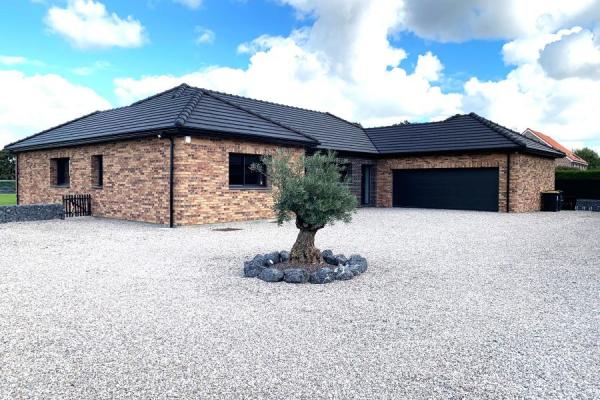 Plain-pied individuel neuf, secteur calme et prisé, 180m2 ha