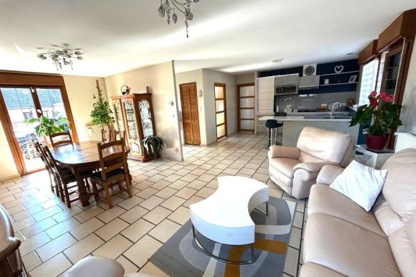 Deux logements de plain-pied idéal gite ou regroupement fami