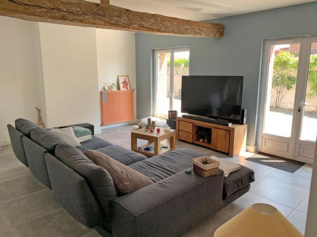 EXCLUSIVITE !! Longère semi-individuelle secteur prisée, ent