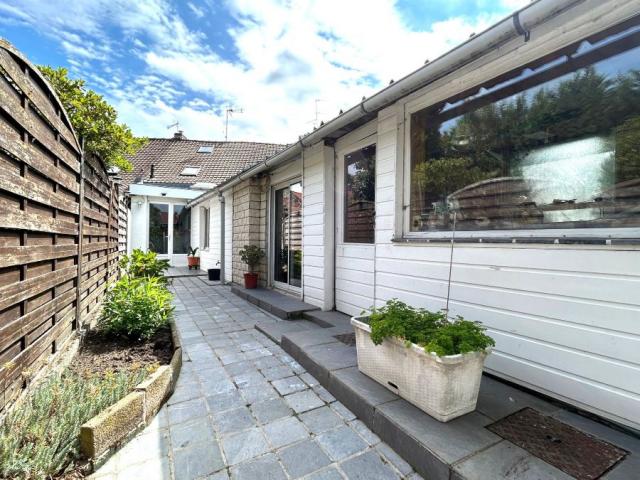 Maison de ville mitoyenne de 86m2 en excellent état bâtie su
