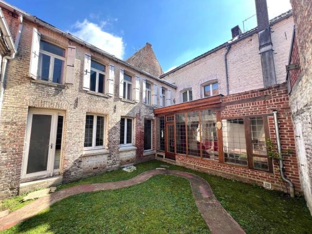 Beaucoup de charme et de cachet pour cette maison de ville d