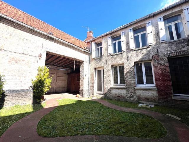 Beaucoup de charme et de cachet pour cette maison de ville d