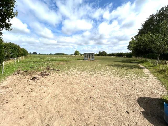 Installations équestres + logement le tout sur une parcelle 