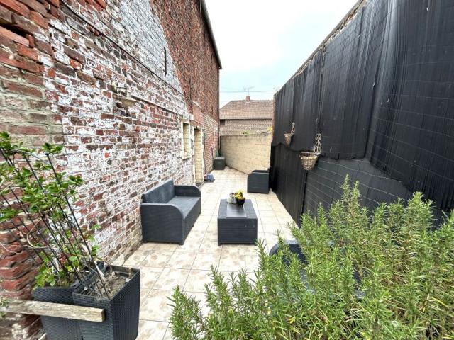 Maison de campagne individuelle de 156m2 bâtie sur une parce