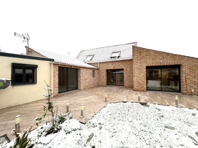 Maison de campagne individuelle située au calme et proche de