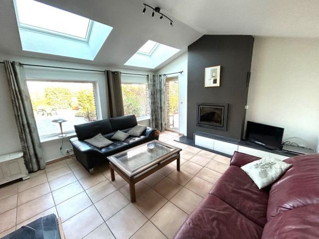 Fermette en L individuelle de 212m2 bâti sur une parcelle de