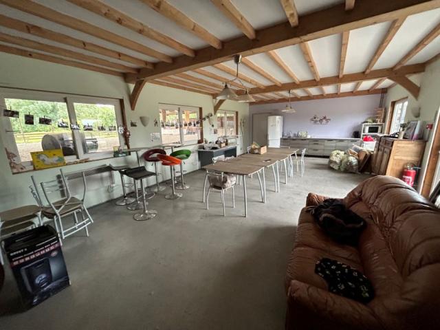 Installations équestres + logement le tout sur une parcelle 