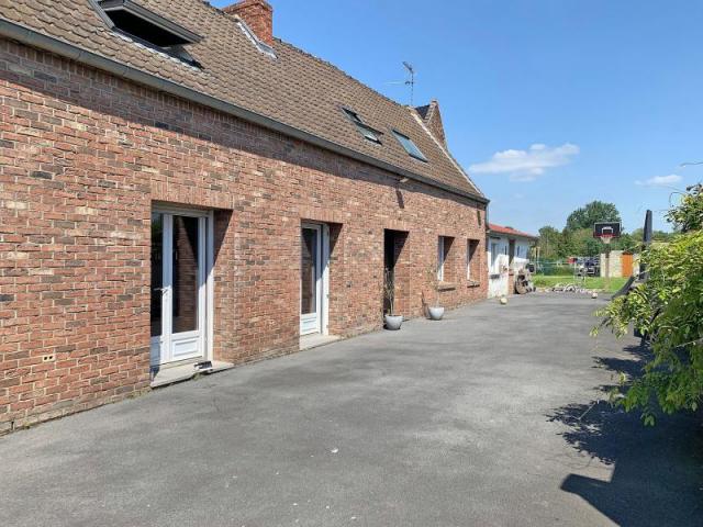 EXCLUSIVITE !! Longère semi-individuelle secteur prisée, ent