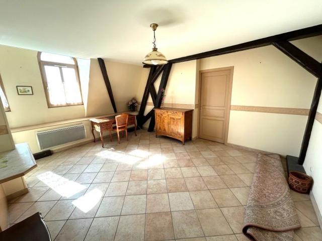 Centre ville appartement T2 dans résidence sécurisée avec as