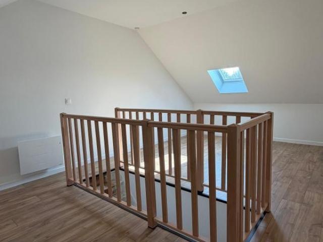 Maison 1930 semi individuelle entièrement rénovée avec gout 