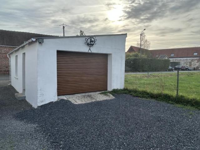 Longère individuelle développant 130m2 environ à rénover bât