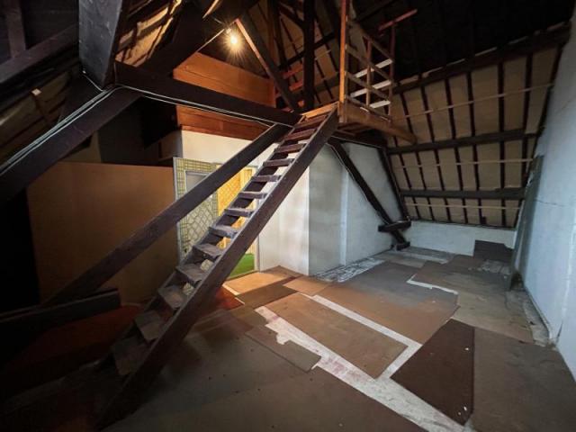 Centre ville, immeuble à usage mixte développant plus de 257