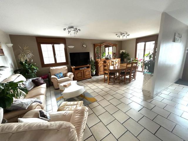 Deux logements de plain-pied idéal gite ou regroupement fami