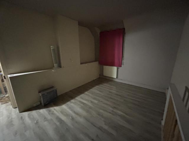 Proche A23, beau potentiel pour cette maison à rénover dével