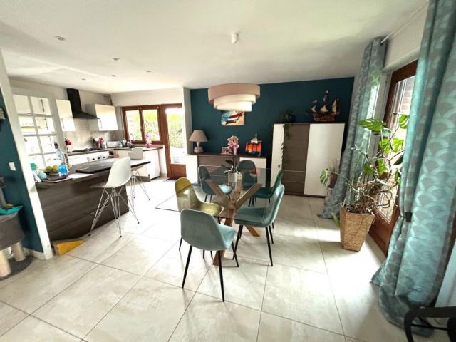 Plain pied individuel de 98,6m2 bâti sur une parcelle de 947