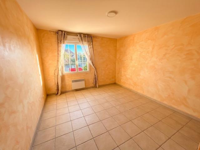 Pavillon individuel de plain-pied développant 144m2 et bâti 