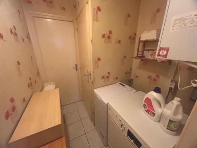Maison de ville mitoyenne de 72,75m2 bâtie sur 183m2 de terr