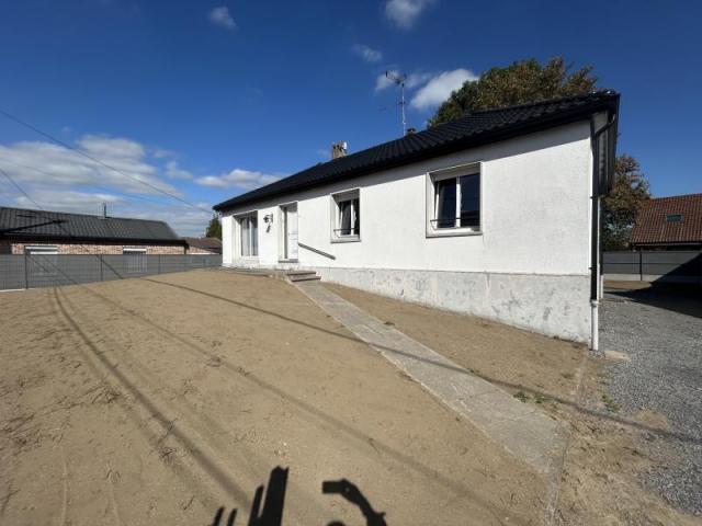 Plain pied individuelle à rénover développant 100m2 habitabl