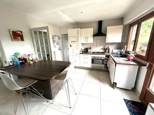 Plain pied individuel de 98,6m2 bâti sur une parcelle de 947
