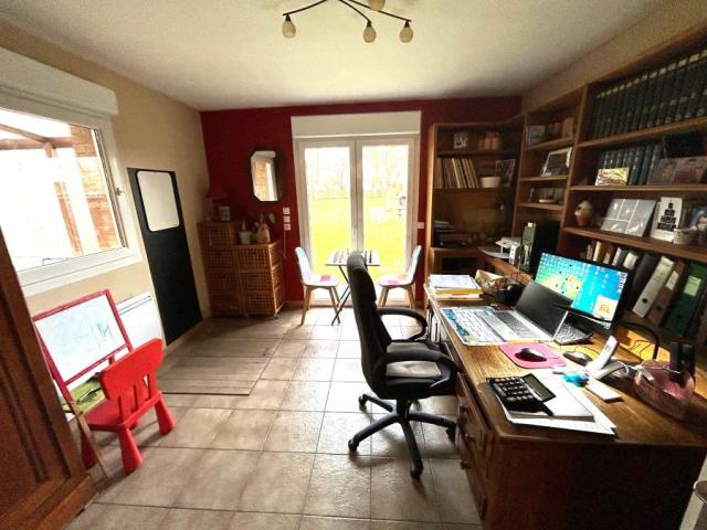 Pavillon individuel situé dans une rue calme et prisée !! 