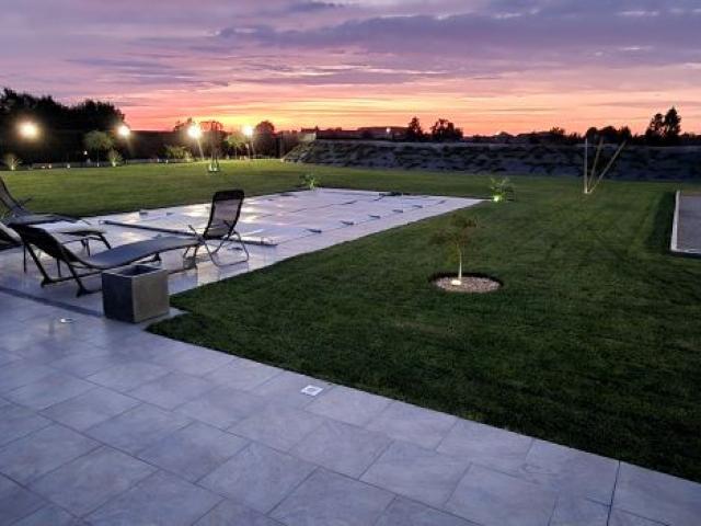 Plain-pied individuel neuf, secteur calme et prisé, 180m2 ha