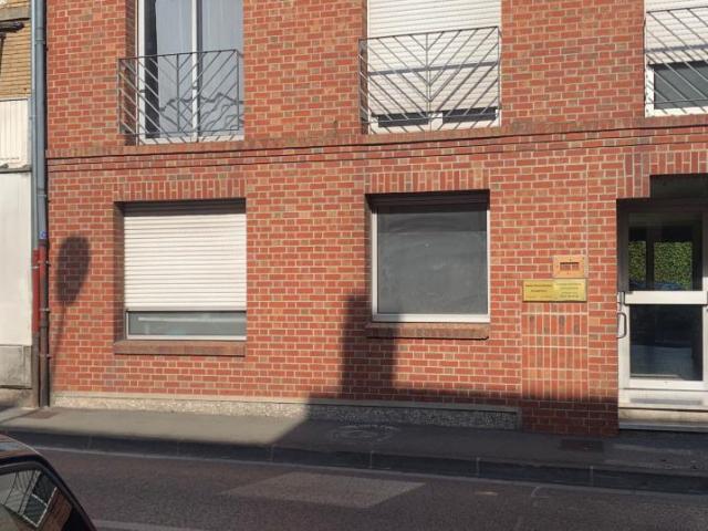 Local professionnel en centre ville, de plain-pied ! idéal b