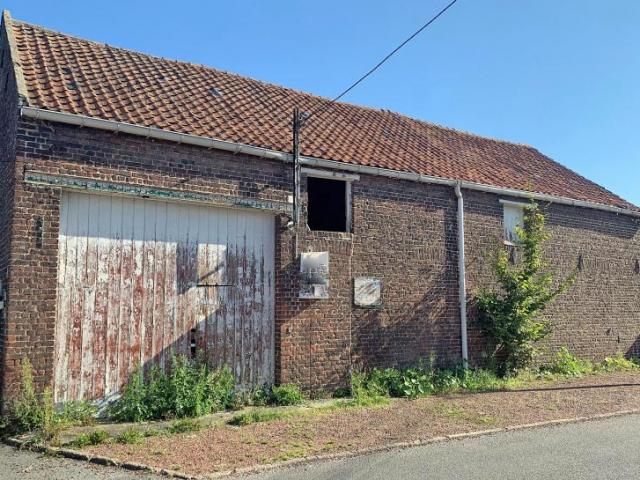 Belle grange individuelle à rénover complétement !!