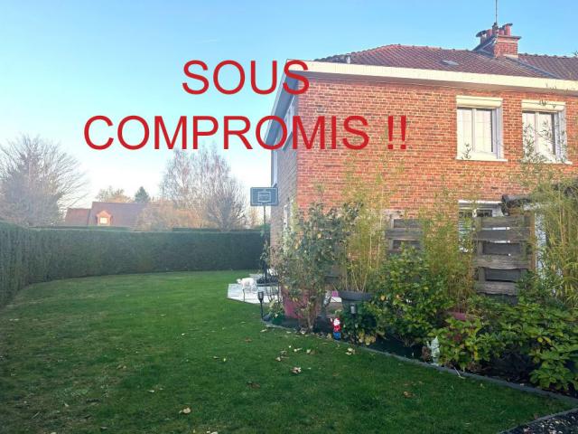 Proche du centre et des commodités, semi individuelle très b