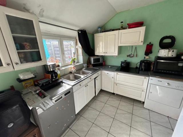 Maison 1930 mitoyenne développant 60m2 de superficie et bâti