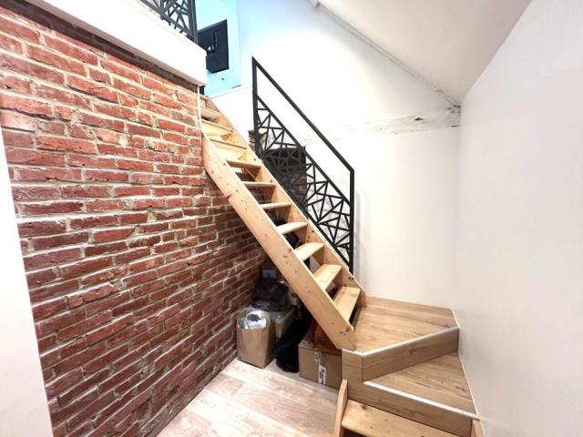 Maison semi-individuelle de 118m2 rénovée bâtie sur une parc